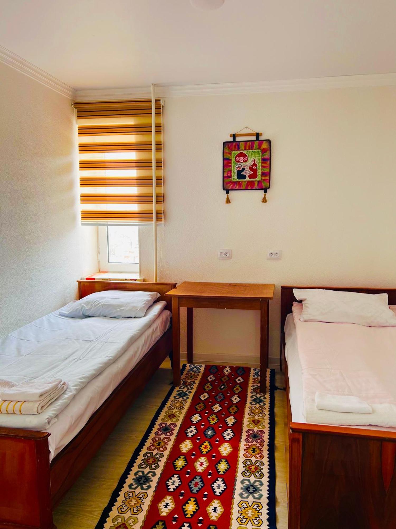 Tumar Guest House Naryn Eksteriør billede